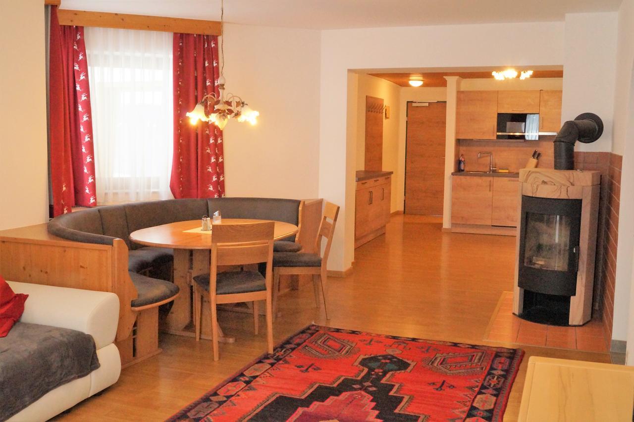 Sieglhub Chalets - Appartements - Hotel Flachau Exteriör bild