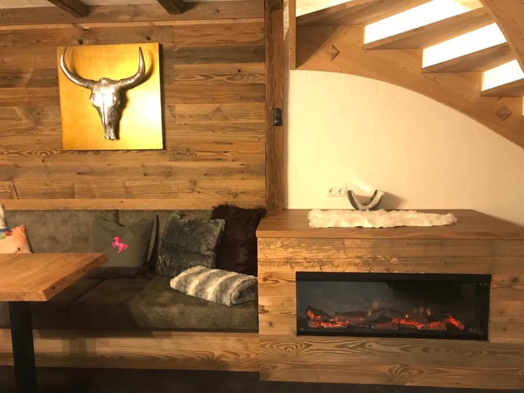 Sieglhub Chalets - Appartements - Hotel Flachau Exteriör bild