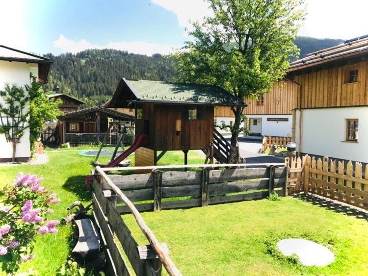 Sieglhub Chalets - Appartements - Hotel Flachau Exteriör bild